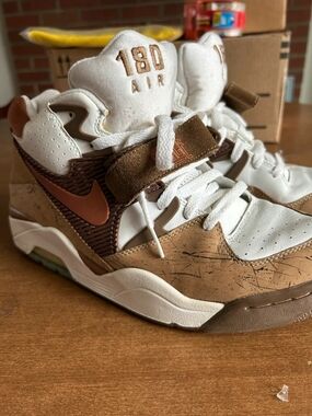 Nike White and Brown 180 Air Men's Sneakers
